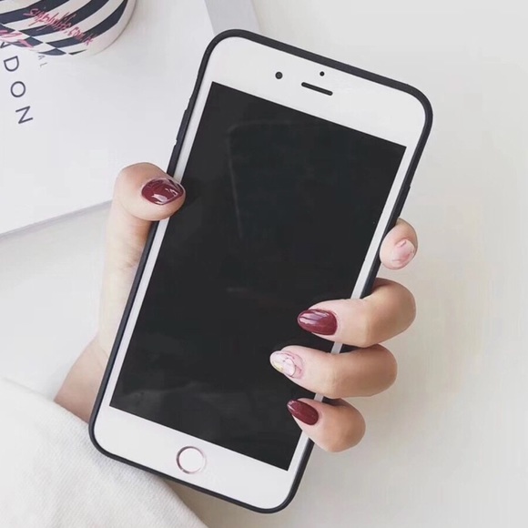 iPhone X/XS/Max Floral Embossed Soft Case - Picture 3 of 3